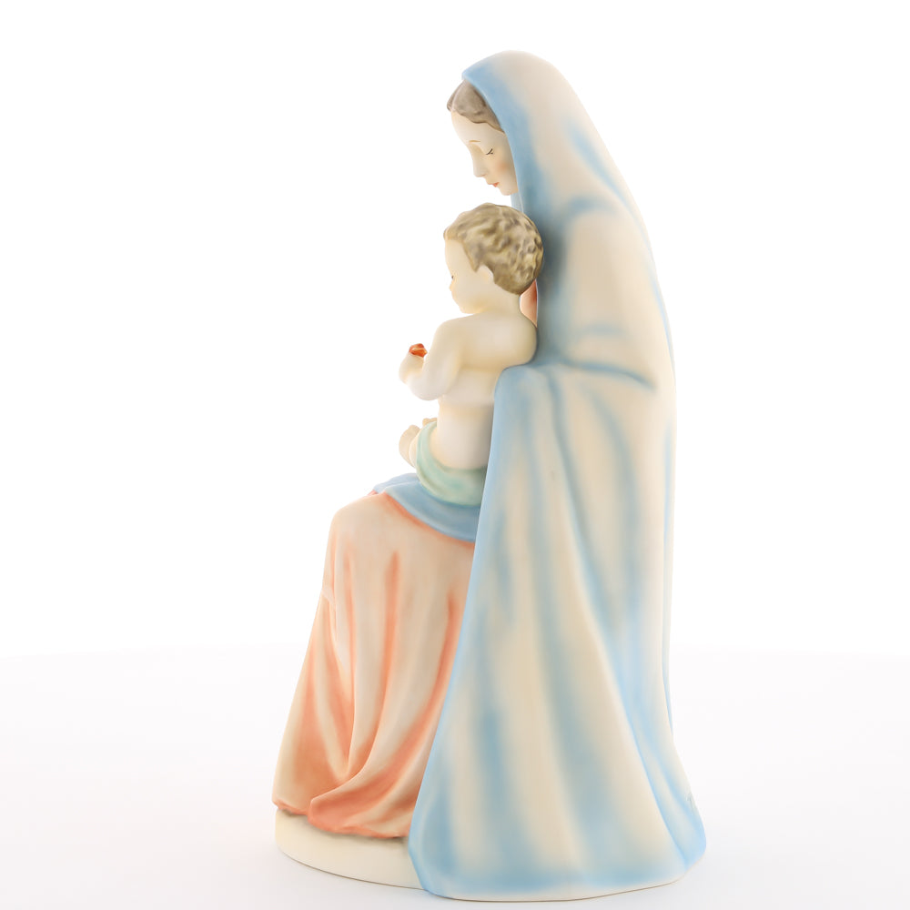 HUM 151 - Sitzende Madonna mit Kind
