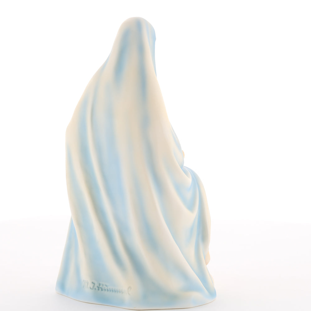HUM 151 - Sitzende Madonna mit Kind