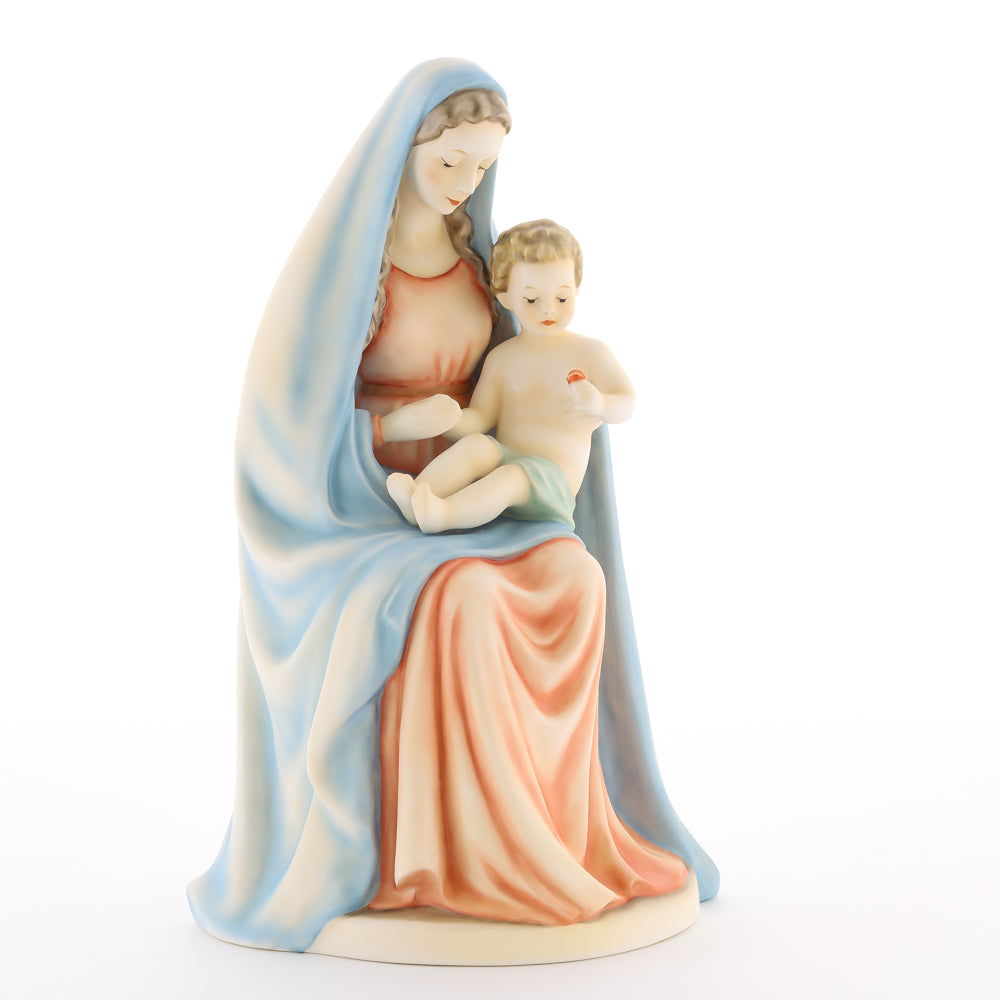 HUM 151 - Sitzende Madonna mit Kind