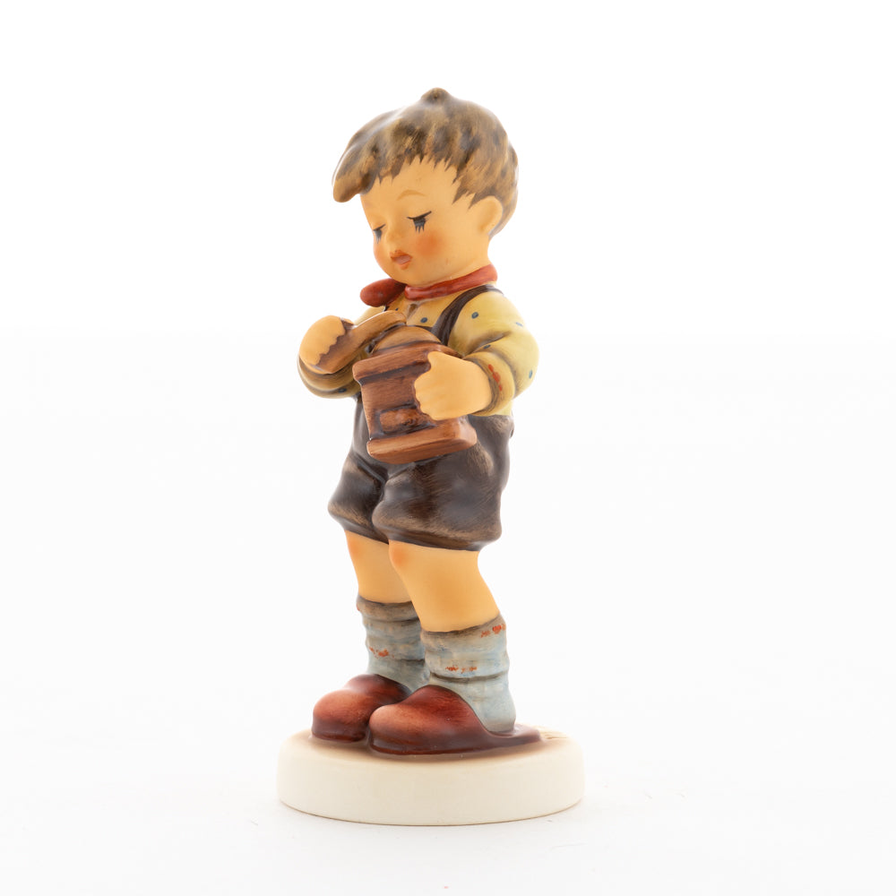 HUM 2416 - Paul - M.I. Hummel Club Zukauffigur 2020/2021