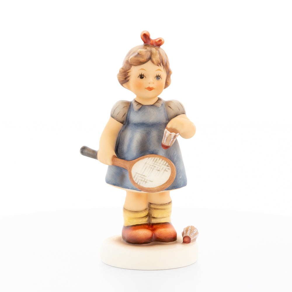 HUM 2442 - Emma - M.I. Hummel Club Zukauffigur 2021/2022