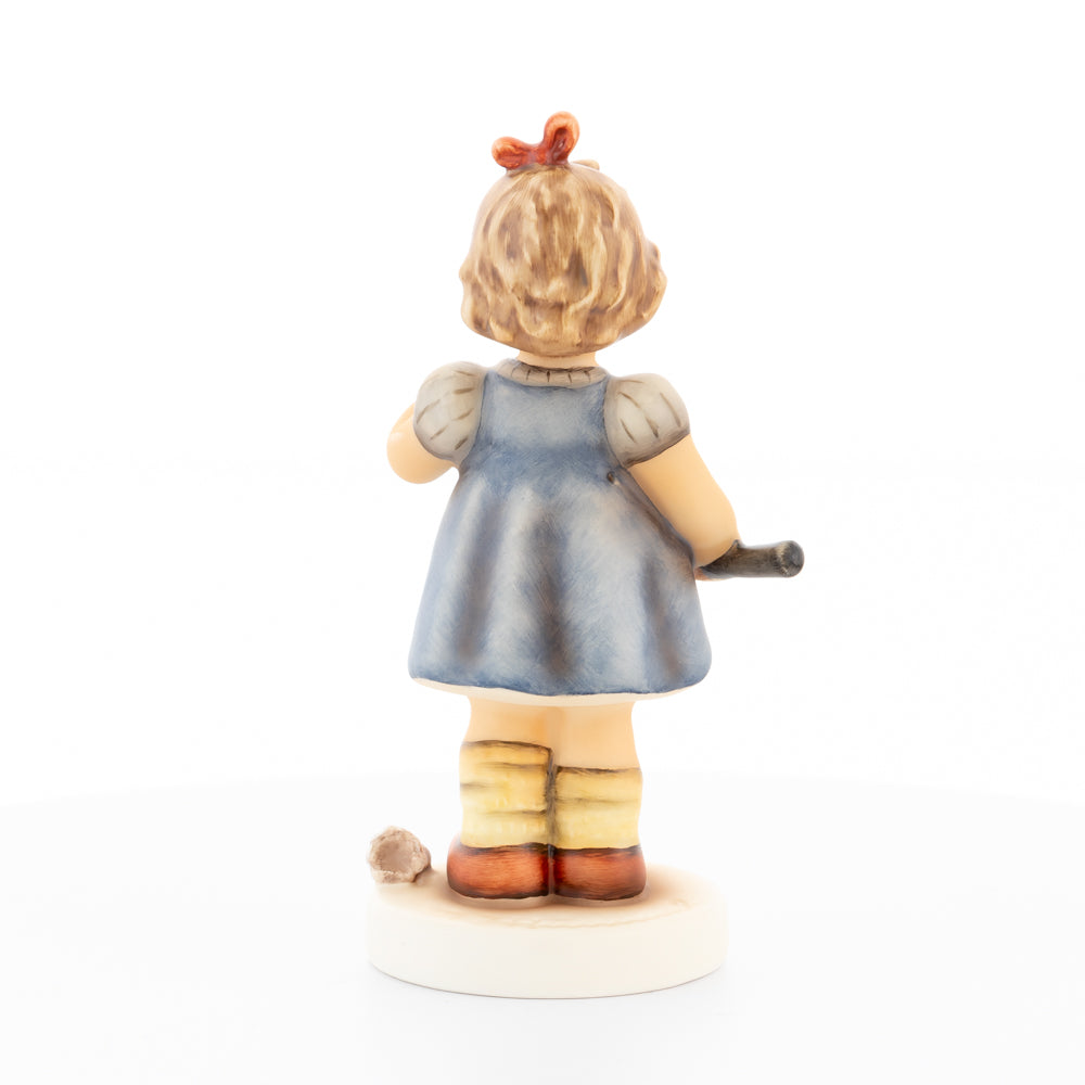 HUM 2442 - Emma - M.I. Hummel Club Zukauffigur 2021/2022