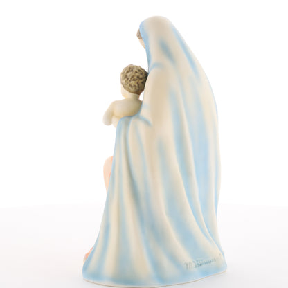 HUM 151 - Sitzende Madonna mit Kind