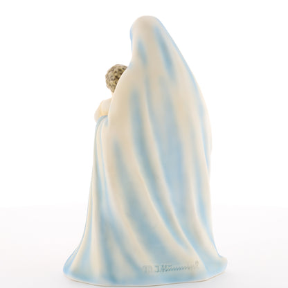 HUM 151 - Sitzende Madonna mit Kind