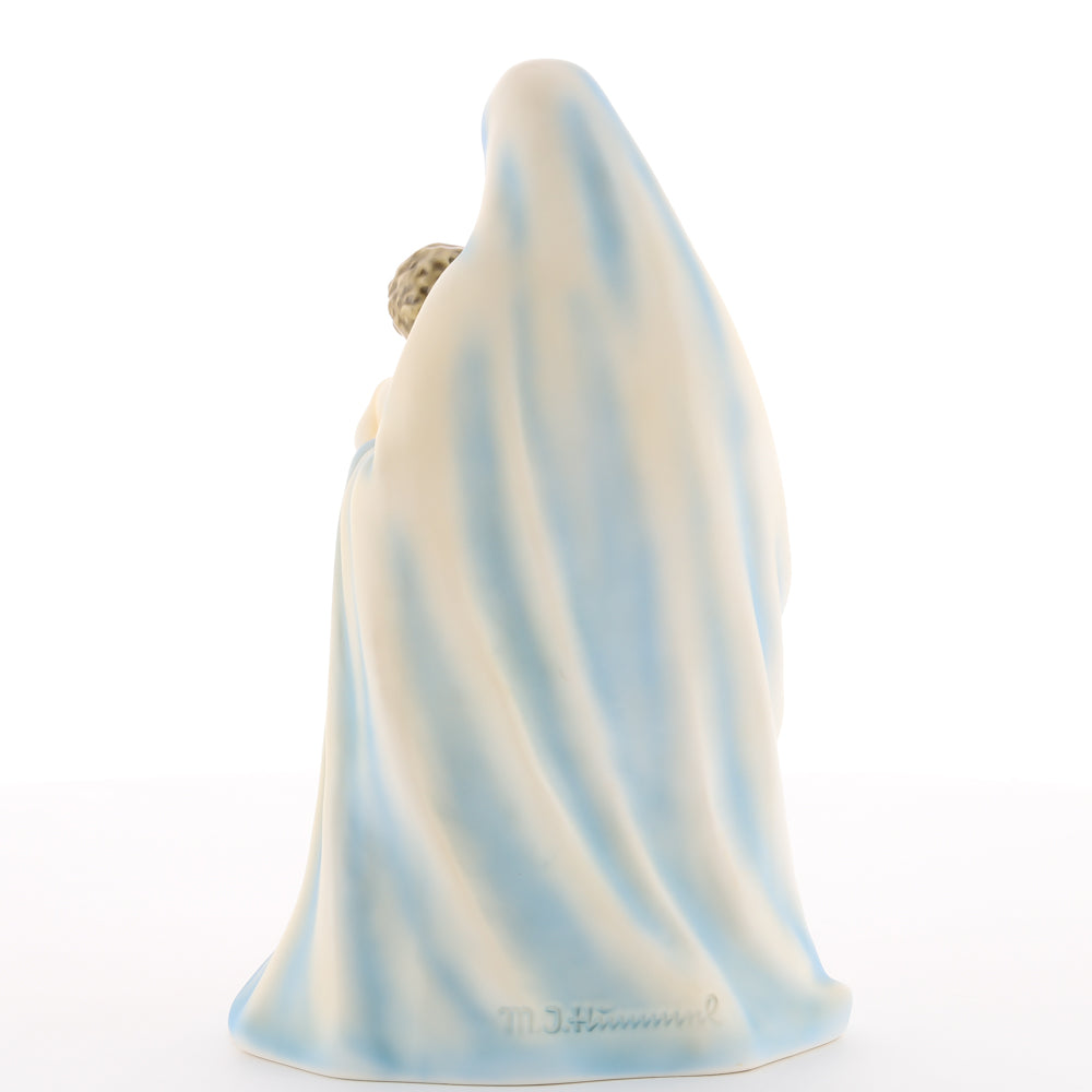 HUM 151 - Sitzende Madonna mit Kind