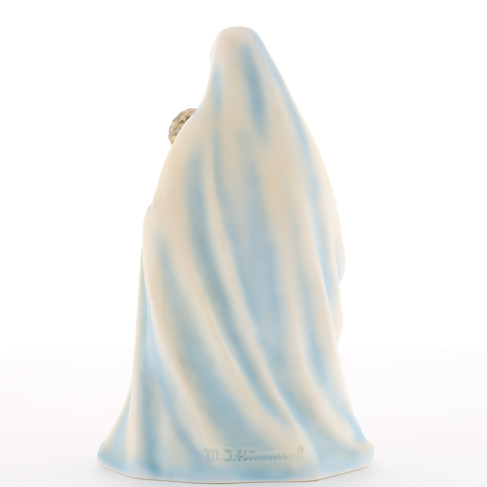 HUM 151 - Sitzende Madonna mit Kind