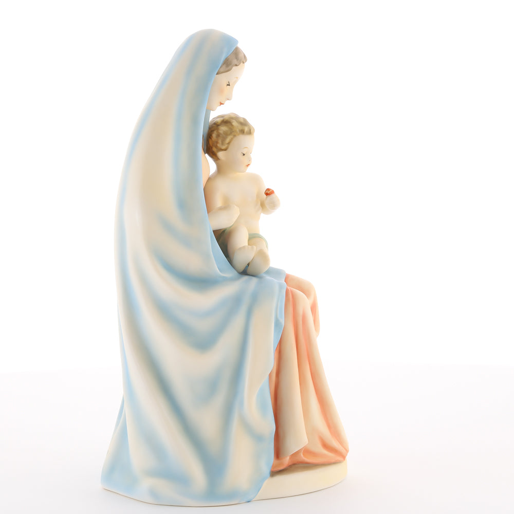 HUM 151 - Sitzende Madonna mit Kind