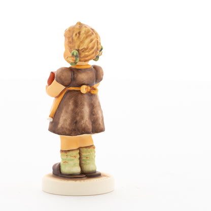 HUM 2411 - Sophie - M.I. Hummel Clubfigur Jahresmitgliedschaft 2020/2021