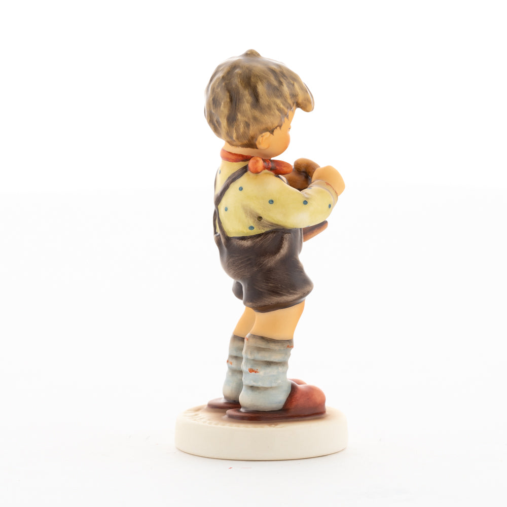 HUM 2416 - Paul - M.I. Hummel Club Zukauffigur 2020/2021