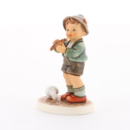 HUM 2425 - Max - M.I. Hummel Clubfigur Jahresmitgliedschaft 2019/2020