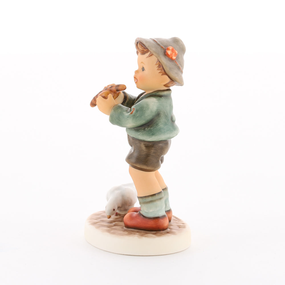 HUM 2425 - Max - M.I. Hummel Clubfigur Jahresmitgliedschaft 2019/2020