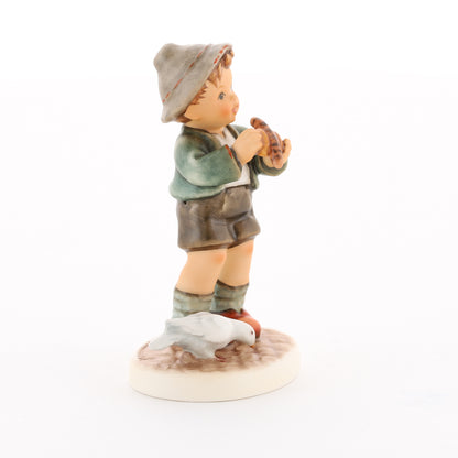 HUM 2425 - Max - M.I. Hummel Clubfigur Jahresmitgliedschaft 2019/2020