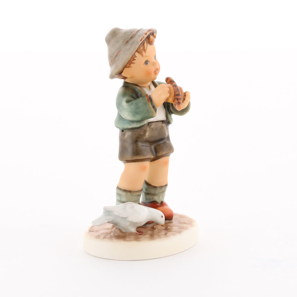 HUM 2425 - Max - M.I. Hummel Clubfigur Jahresmitgliedschaft 2019/2020
