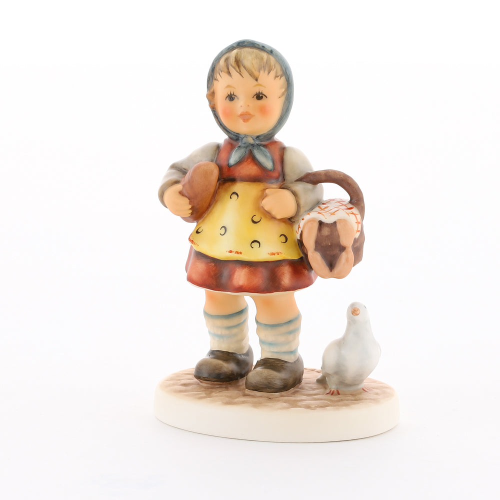 HUM 2426 - Katy - M.I. Hummel Club Zukauffigur Club 2019/2020