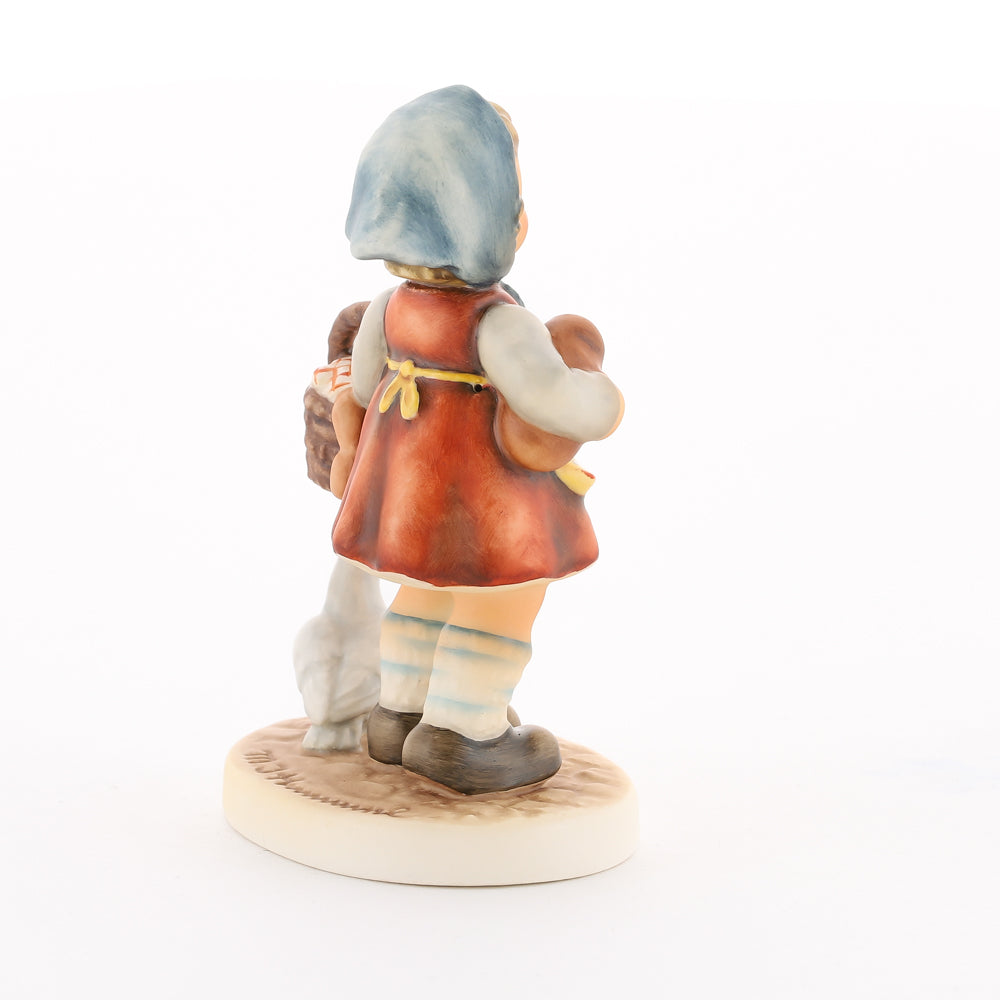 HUM 2426 - Katy - M.I. Hummel Club Zukauffigur Club 2019/2020
