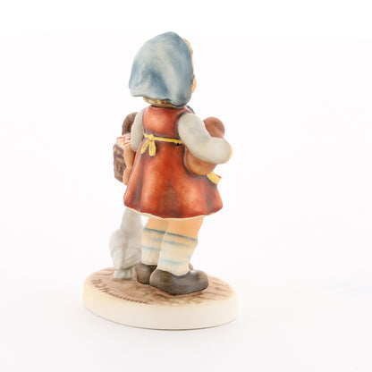 HUM 2426 - Katy - M.I. Hummel Club Zukauffigur Club 2019/2020