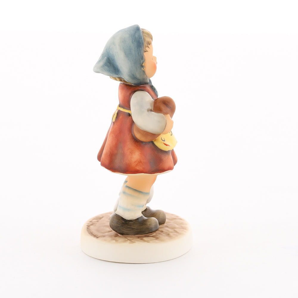 HUM 2426 - Katy - M.I. Hummel Club Zukauffigur Club 2019/2020