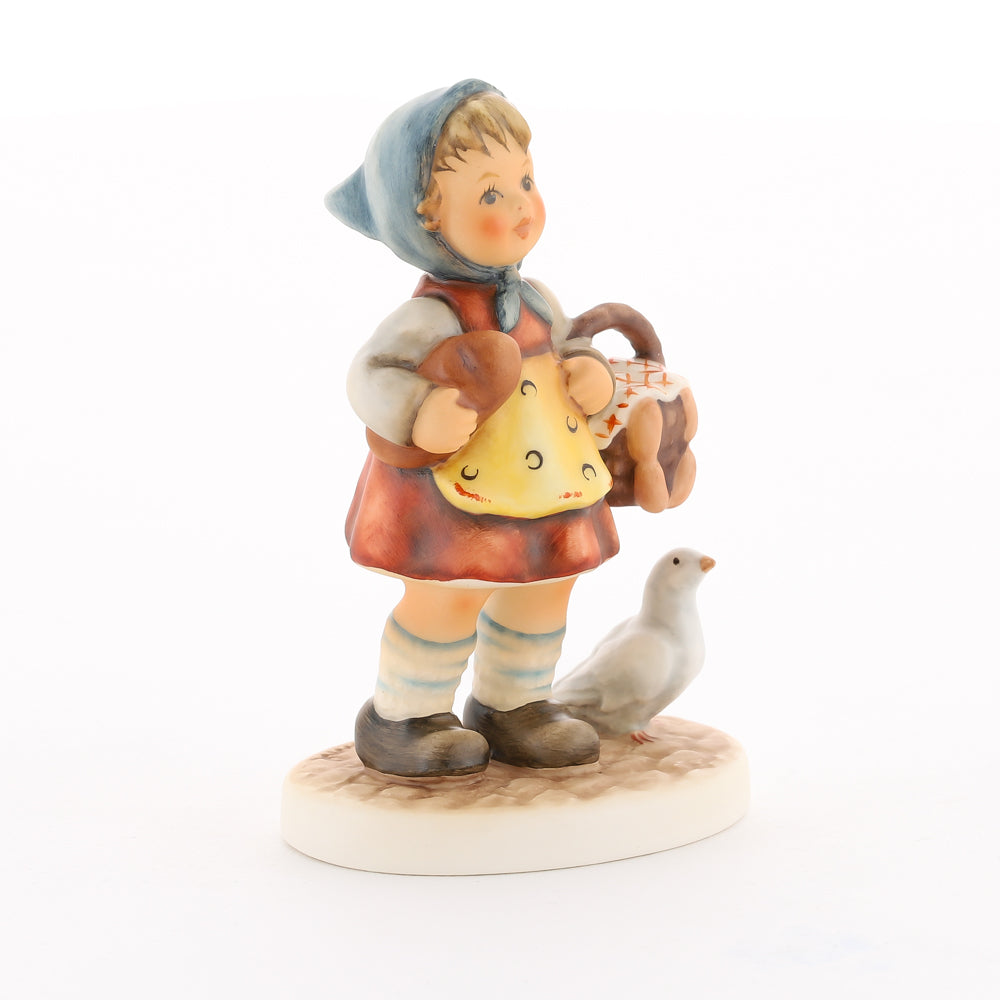HUM 2426 - Katy - M.I. Hummel Club Zukauffigur Club 2019/2020