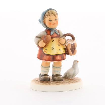 HUM 2426 - Katy - M.I. Hummel Club Zukauffigur Club 2019/2020